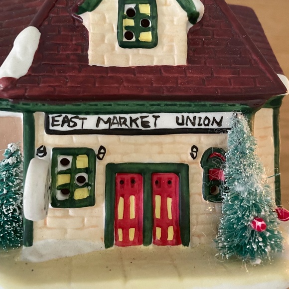 Christmas Valley Village Orig Collectors Series East Market Union Building 1991 - Picture 6 of 14